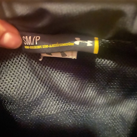 Woman’s Under Armour Jacket NWOT! light jacket - Picture 5 of 8
